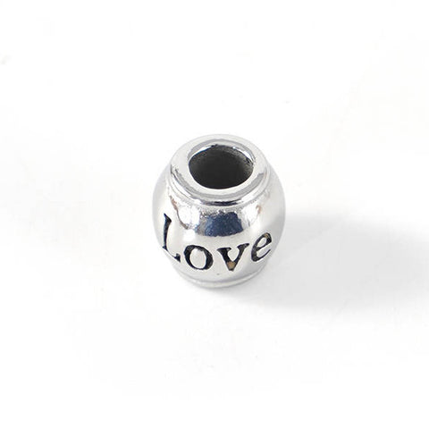 Herzlein® Collector Anhänger "LOVE" aus Edelstahl in Silber Farbe allergiefreundlich und wasserfest