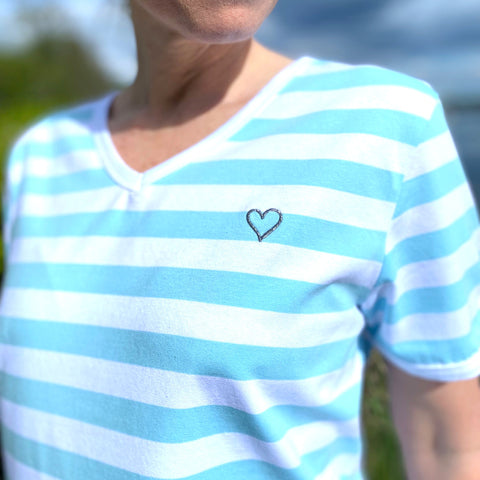 Herzlein® T-Shirt "Leni" Shirt für Damen aus Baumwolle Damenshirt mit Herzchen Stick gestreift in Weiss Hellblau Blau
