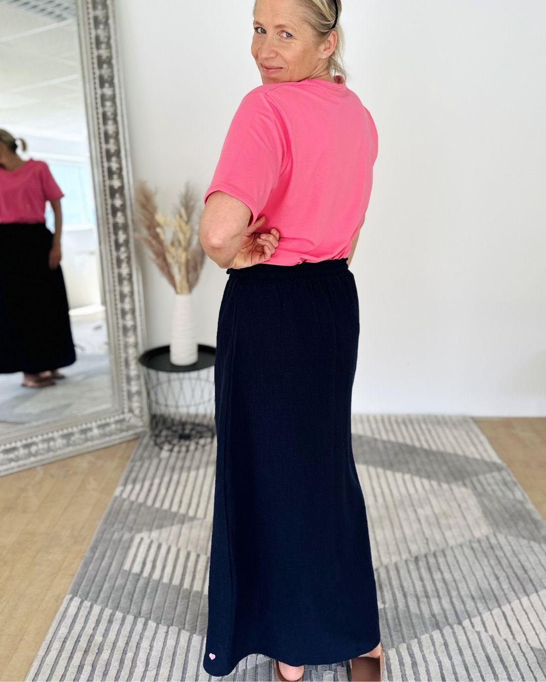 Herzlein_Musselin_Rock_in_Navy_Blau