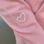 Herzlein® Cardigan Feinstrick Strickjacke Strickweste aus Viscose mit Kapuze und Stickereien Herzchen in Alt Rosa