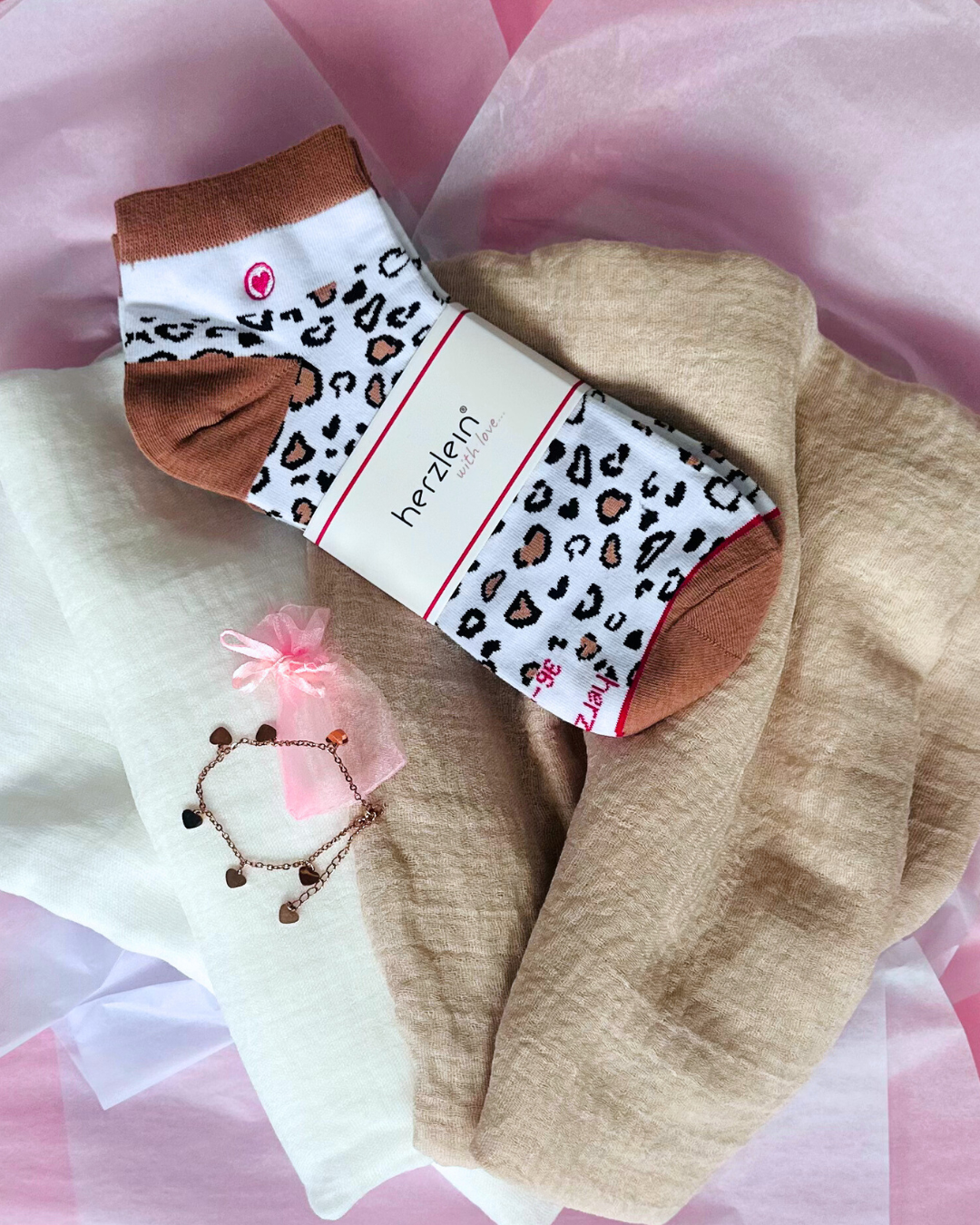 Herz Box – Musselin Geschenkbox in Creme & Weiss