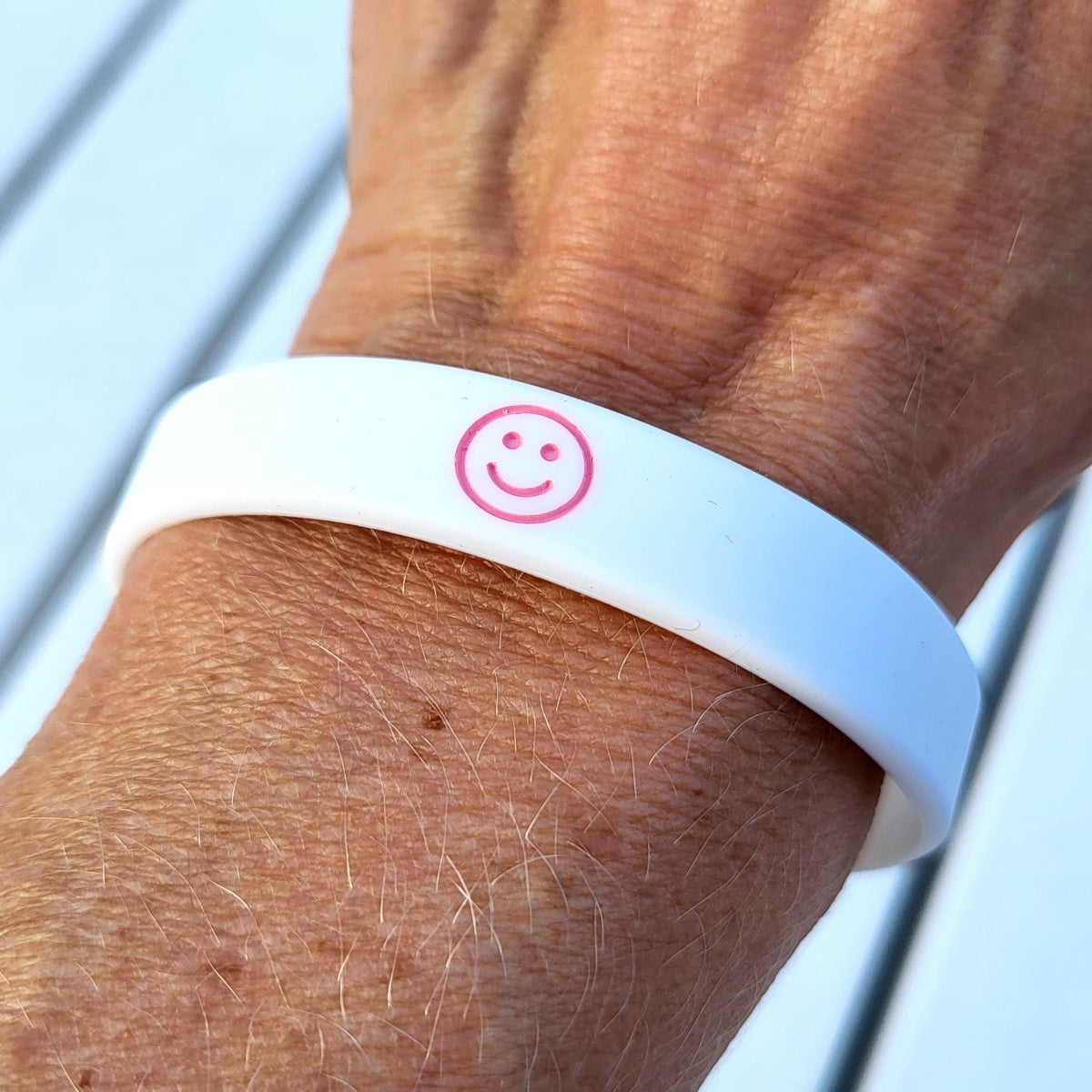 Herzlein® Armbändchen "Smiley" in Weiß