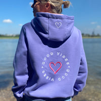 Herzlein® Hoodie für Damen Damenhoodie Kapuzenpullover aus Baumwolle mit Stick "Happy" in Lavendel Lila