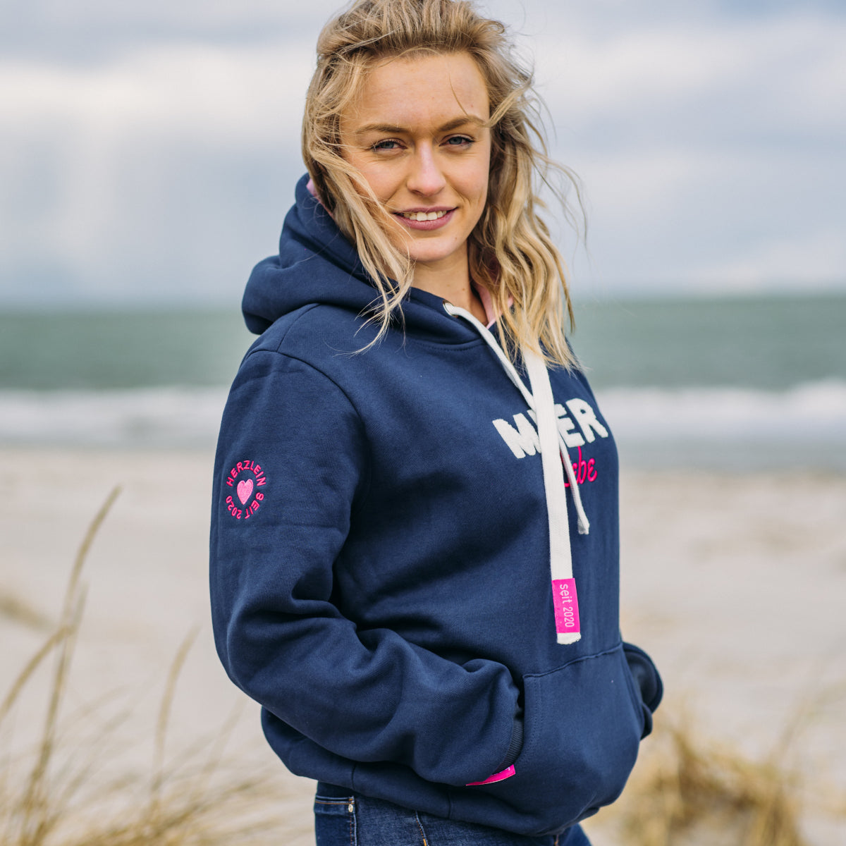 Herzlein® Hoodie für Damen Damenhoodie Kapuzenpullover aus Baumwolle in Navy Blau Dunkelblau mit Stick "Meerliebe"