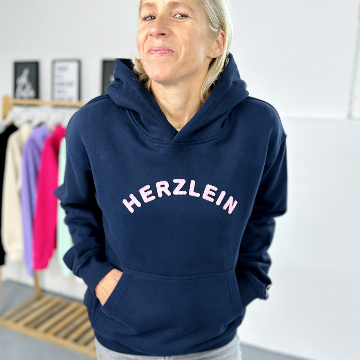 Herzlein® Hoodie in Navy Blau