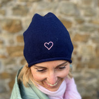 Herzlein® Kaschmir Beanie "Herzchen" in Navy Blau