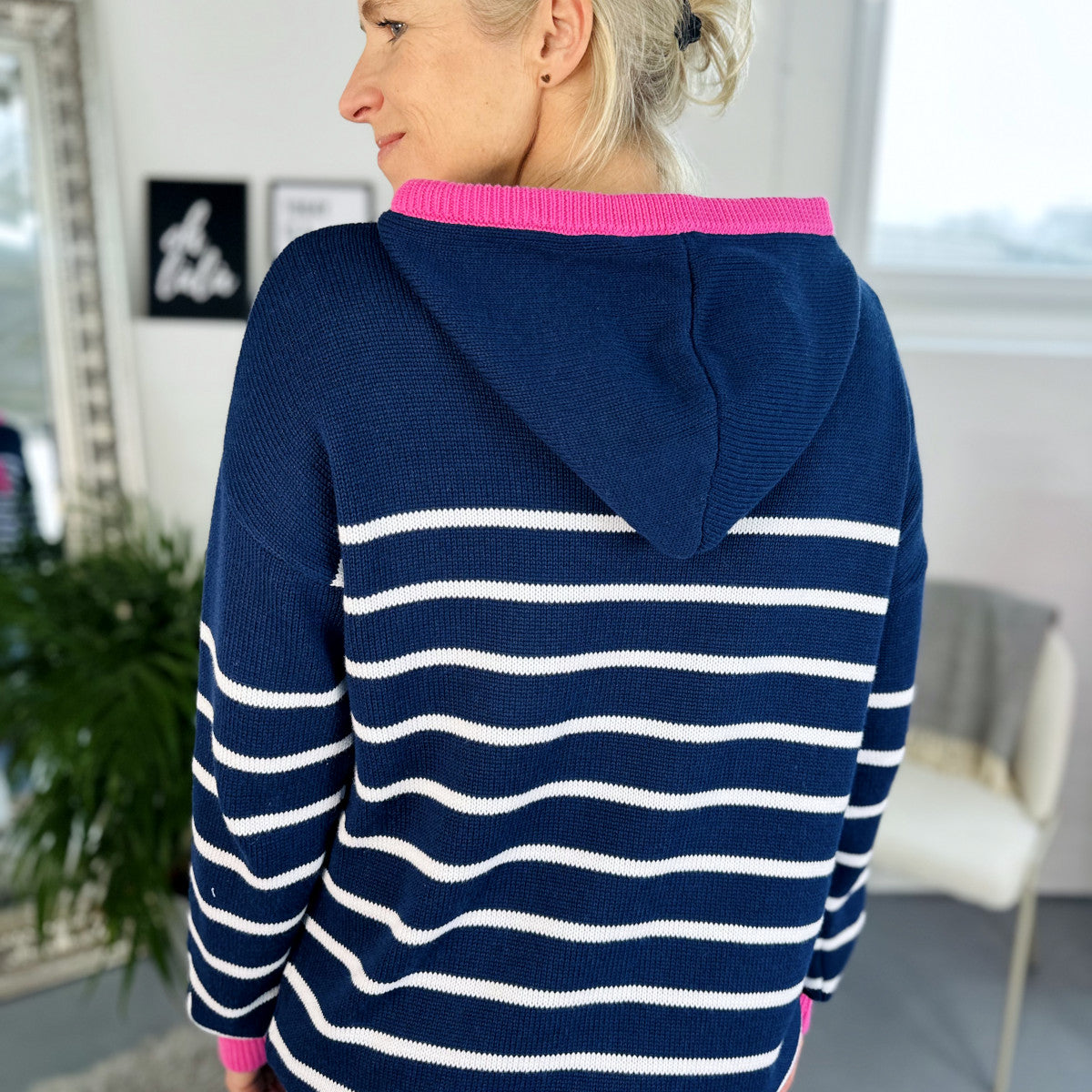 Herzlein® Hoodie in Strick mit Streifen - Navy Blau mit Weiß und Pink