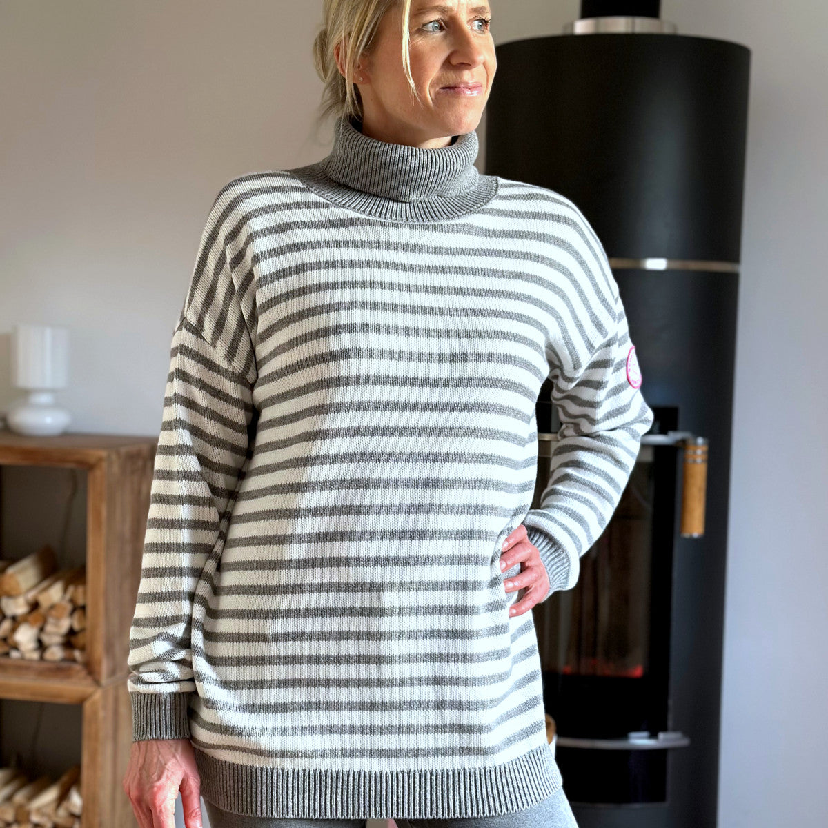 Herzlein® Strickpullover in Grau - Weiß