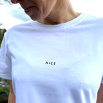 Herzlein weißes T-Shirt für Damen aus Baumwolle mit Druck NICE Damenshirt Essential