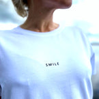 Herzlein weißes T-Shirt für Damen mit Druck SMILE Damenshirt Essential