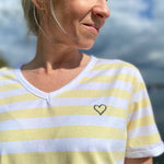 Herzlein T-Shirt für Damen aus Baumwolle mit Streifen und Herzchen in Gelb - Weiss