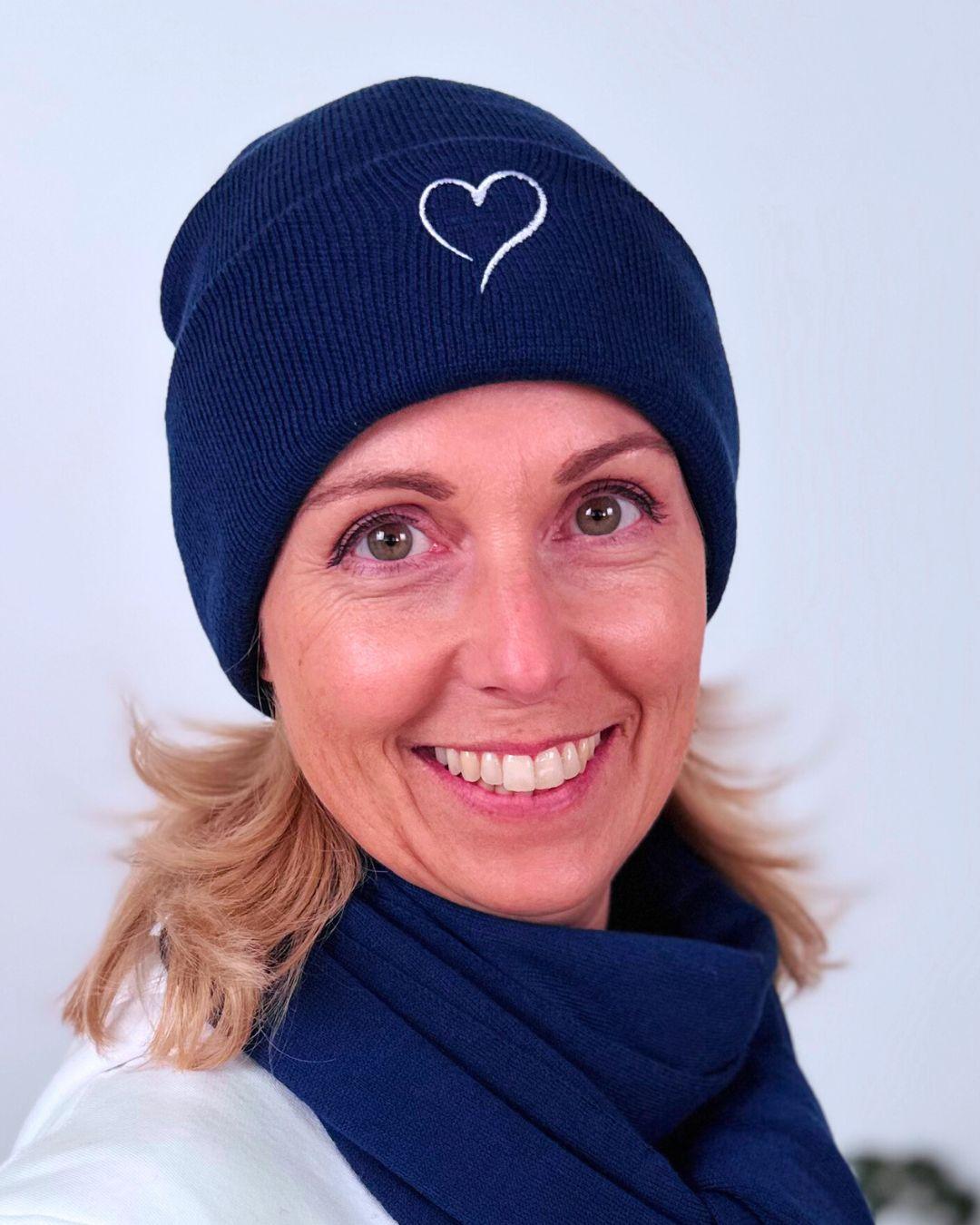 Herzlein_Merino_Mutze_in_Navy