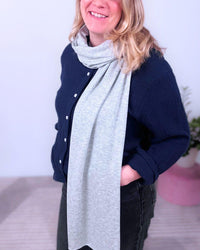 Herzlein_Merino_Schal_in_Grau