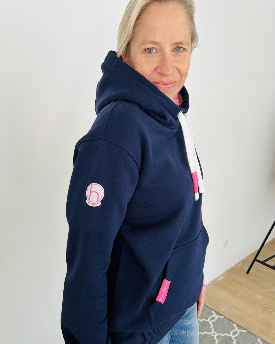 Herzlein® Hoodie "Alpenliebe" in Navy Blau