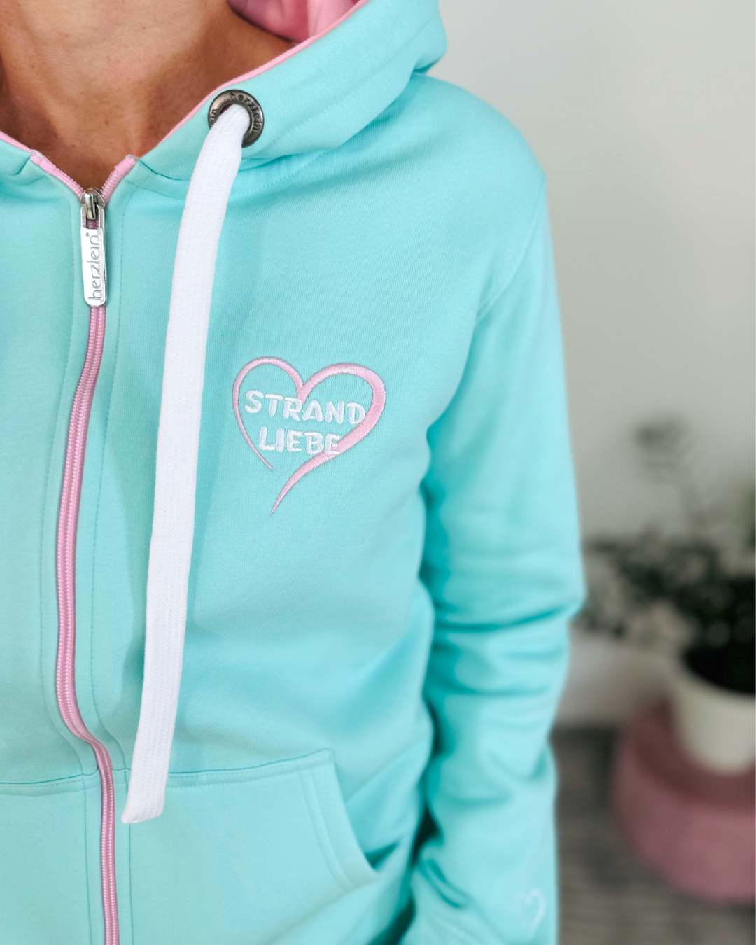 Herzlein® Sweatjacke "Strand Meer Sonne" in Mint
