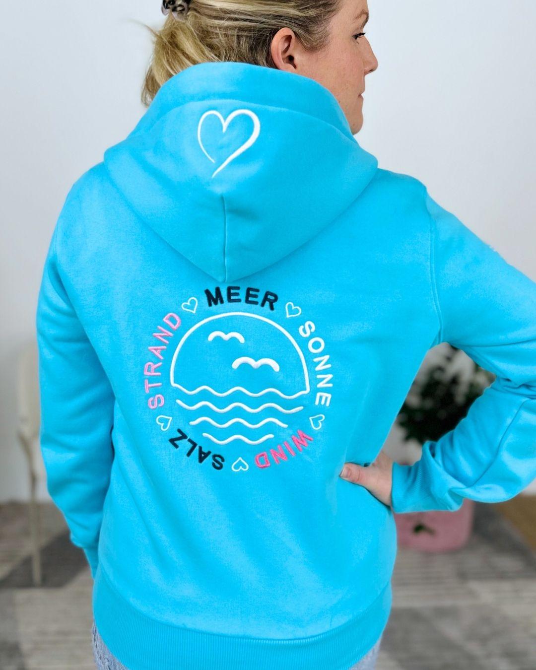 Herzlein® Sweatjacke "Strand Meer Sonne" in Himmelblau