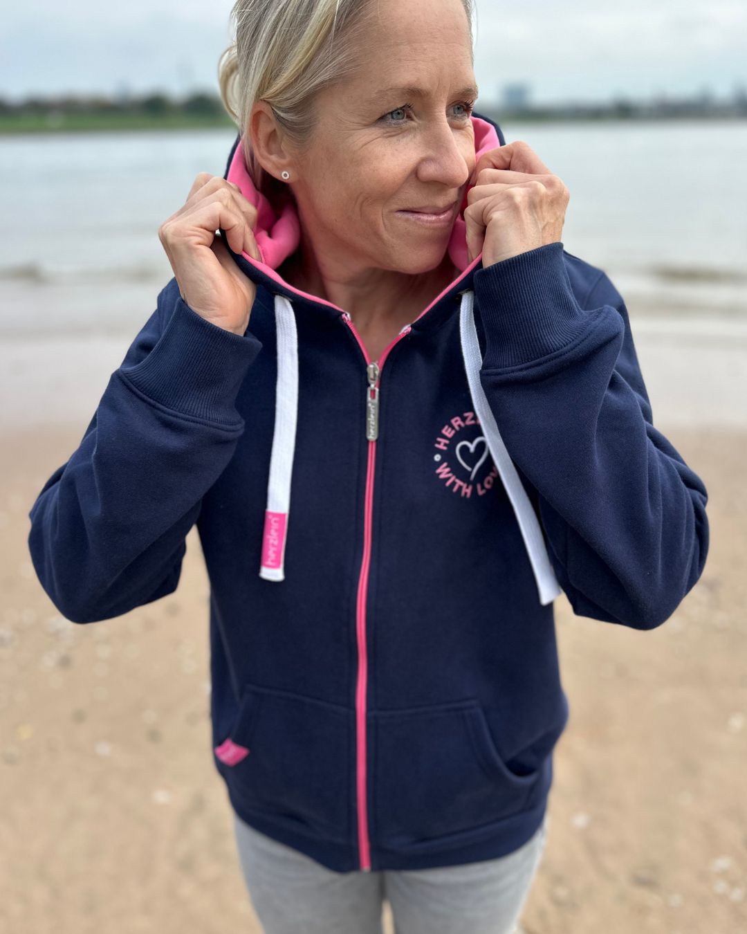 Herzlein® Sweatjacke "Strandliebe" in Navy Blau
