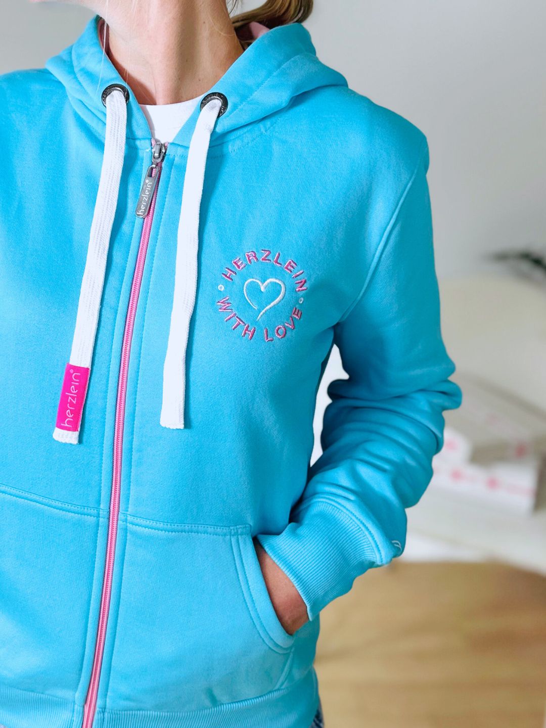 Herzlein® Sweatjacke "Strandliebe" in Himmelblau