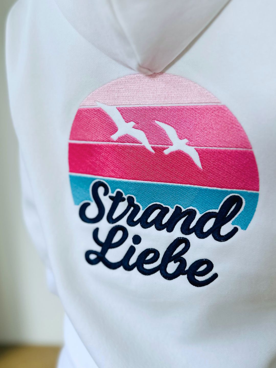 Herzlein® Sweatjacke "Strandliebe" in Weiß