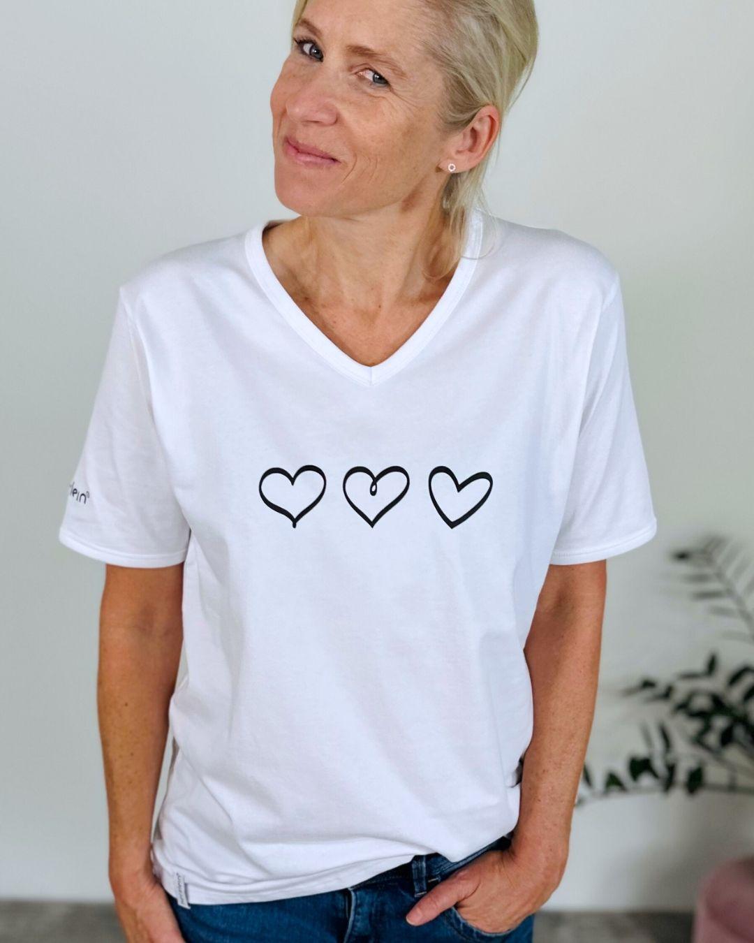 Herzlein_T-Shirt_Drei_Herzen_in_Weiss