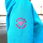Herzlein® Hoodie für Damen Damenhoodie Kapuzenpullover aus Baumwolle in Hellblau mit Stick "Strandliebe"