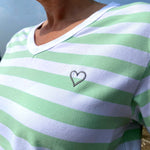 Herzlein® T-Shirt "Leni" Shirt für Damen aus Baumwolle Damenshirt mit Herzchen Stick gestreift in Weiss Hellgrün
