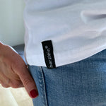 Herzlein® T-Shirt "Essentials" in weiss mit dem Aufdruck Print Peace aus Baumwolle für Shirt Damen