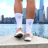 2 Paar Herzlein® weiße Socken mit süßem Herzchen Stick. Hochwertige Damensocken aus Baumwolle. Socken für Damen mit perfekter Passform