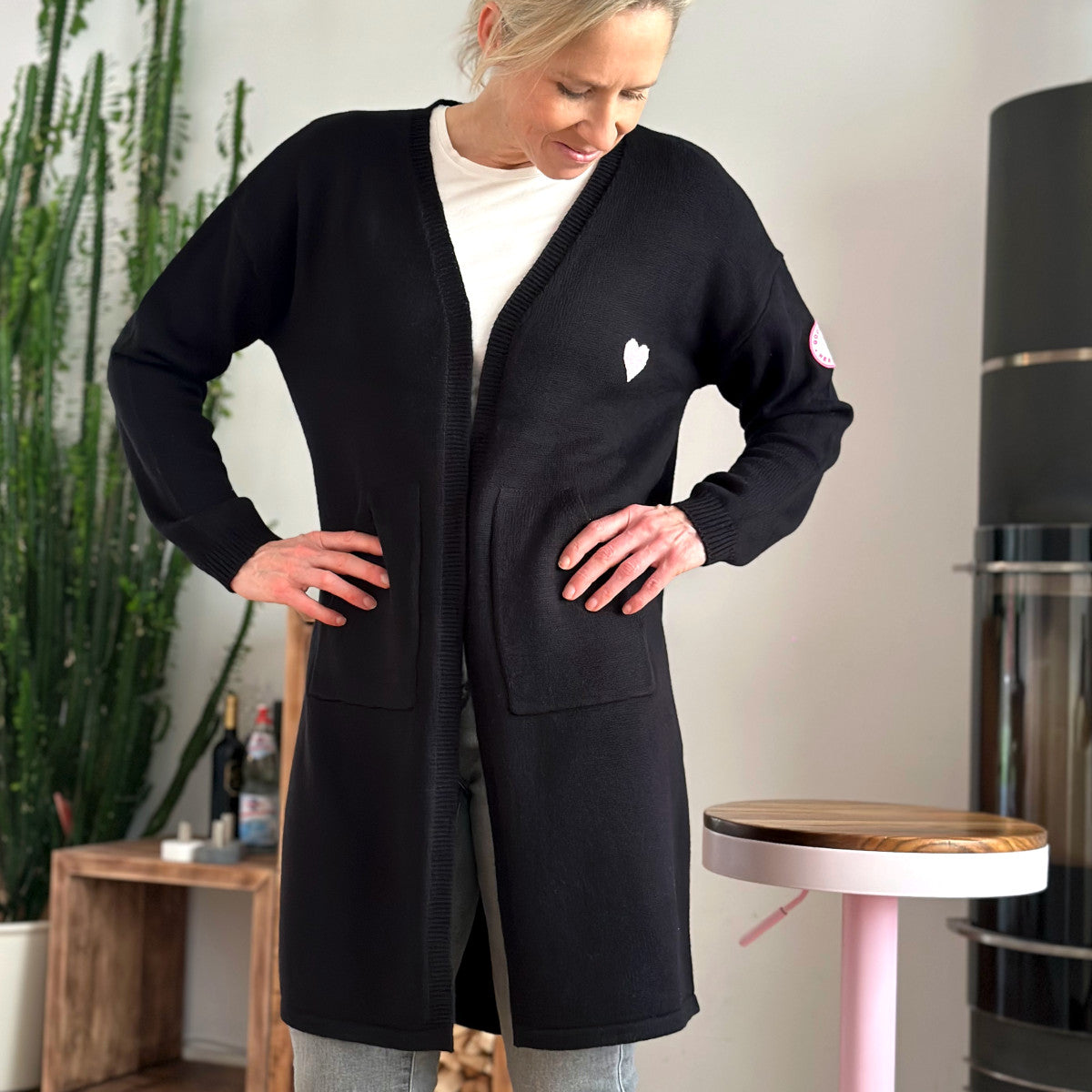 Herzlein® Cardigan "Vanessa" mit Herz in Schwarz