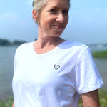 Herzlein® T-Shirt "Louisa" in Weiß Shirt für Damen aus Baumwolle Damenshirt mit Herzchen Stick