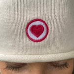 Herzlein® Beanie Mütze Strickmütze aus Kaschmir Cashmere mit Umschlag und edlem Herzchen Stick für Damen Frauen Mädchen