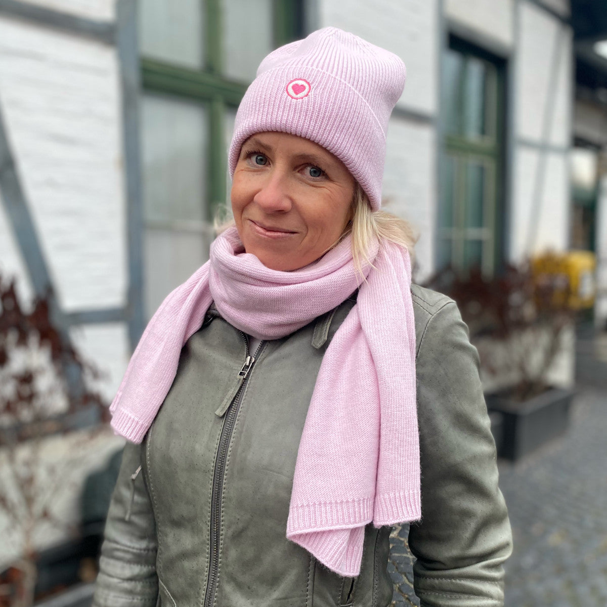 Herzlein® Set von Kaschmir Schal und Mütze für Damen in Alt Rosa – Herzlein Fashion